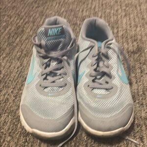 Nike Gray and Blue Sneakers with Mesh Upper and Padded Collar Flex Experience RN